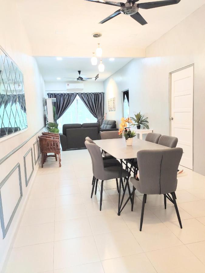 Private Pool Cassa Dinies, Wifi , Bbq,10 Pax Villa Rantau Panjang ภายนอก รูปภาพ