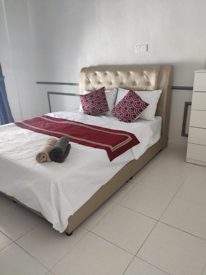 Private Pool Cassa Dinies, Wifi , Bbq,10 Pax Villa Rantau Panjang ภายนอก รูปภาพ