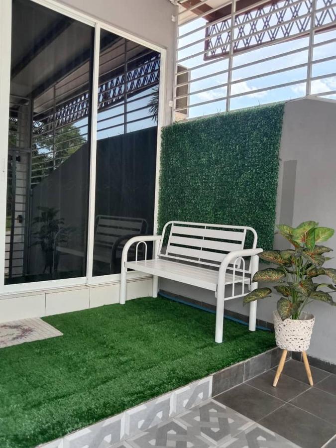 Private Pool Cassa Dinies, Wifi , Bbq,10 Pax Villa Rantau Panjang ภายนอก รูปภาพ