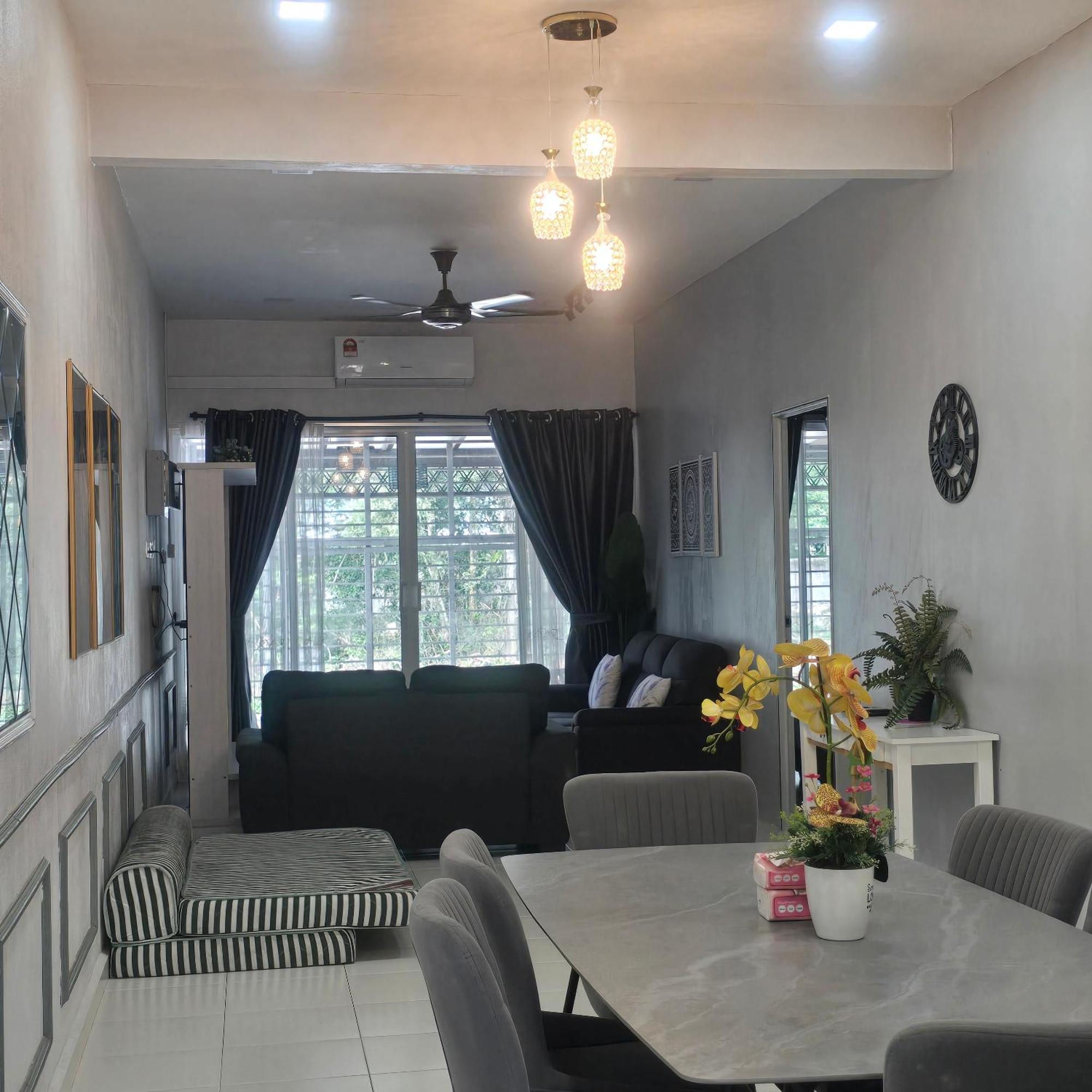 Private Pool Cassa Dinies, Wifi , Bbq,10 Pax Villa Rantau Panjang ภายนอก รูปภาพ