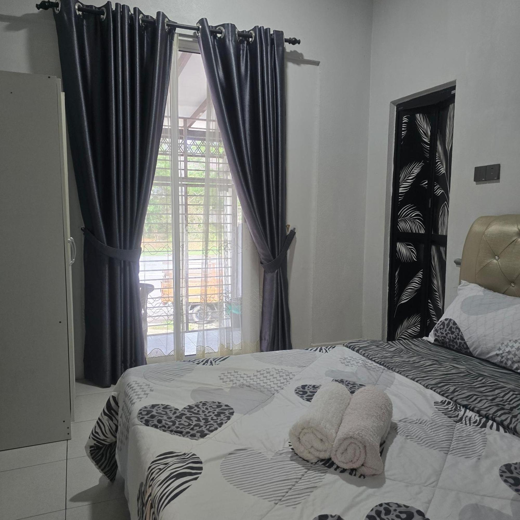 Private Pool Cassa Dinies, Wifi , Bbq,10 Pax Villa Rantau Panjang ภายนอก รูปภาพ